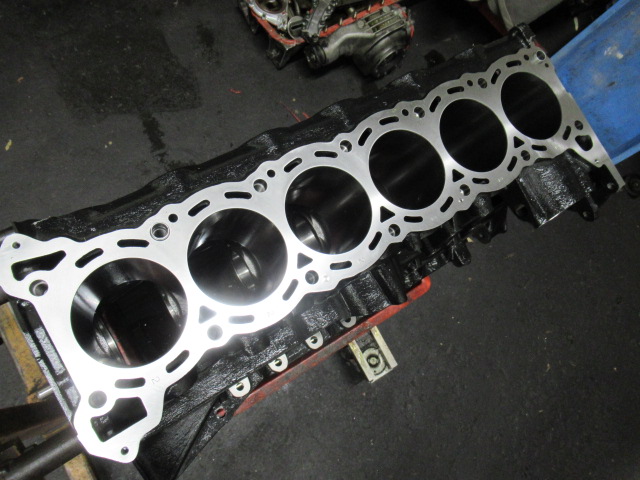 RB26 新品シリンダーブロック 組込開始 & BCNR33 車検整備 | 有限会社