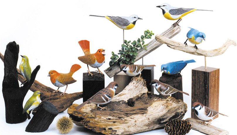 セグロセキレイ 木彫りの野鳥 リアルバードカービング 野鳥彫刻 セグロ