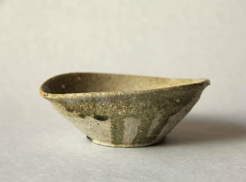 古美術 神田 - 古常滑 山茶碗 | 古美術品専門サイト fufufufu.com