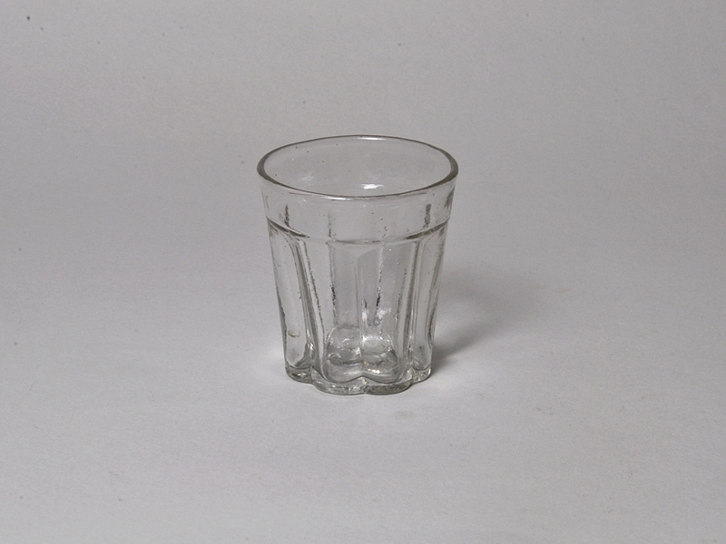 M様専用⭐︎ 梅型 剣先コップ グラス 大正昭和 ／気泡 ゆらゆら 和