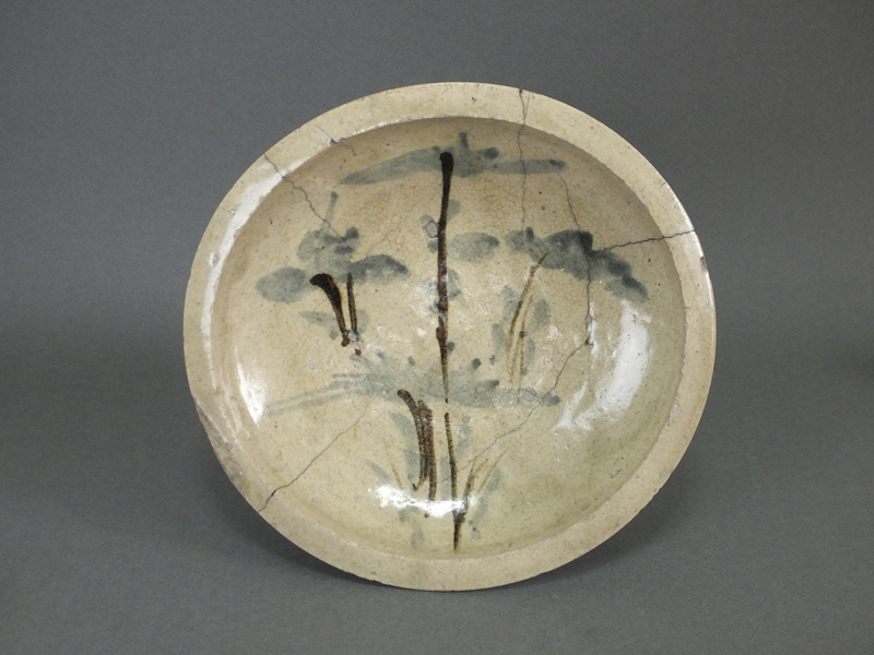 古瀬戸皿5客箱付です 絵瀬戸 古瀬戸 菊文 小皿 豆