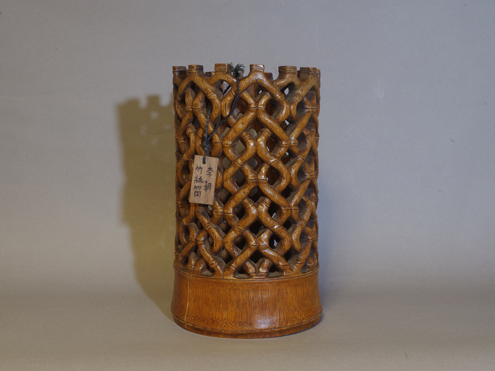 古民芸 古竹製 透かし彫唐草文 柄杓 アイヌ李朝 M R5953 【公式通販】