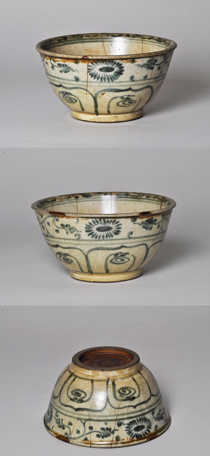 茶碗□鉢 古い染付 鷺（さぎ） 花唐草 お茶道具 菓子器 古玩