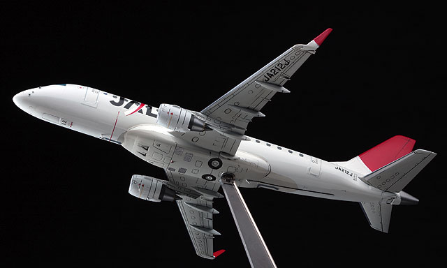 ジェイ・エア エンブラエル 170 | 株式会社 ハセガワ