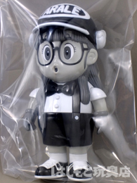 dune／アラレちゃん（モノクロver.） | 新潟の大人も子供も楽しめる