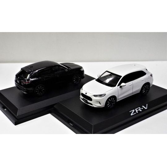 ホビージャパン43】1/43 ホンダ ZR-V 各色 (ホワイト、ブルー) ダイ