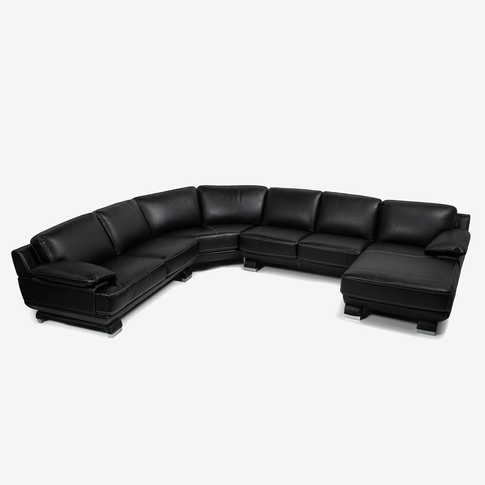 黒のレザーコーナーソファ大塚家具