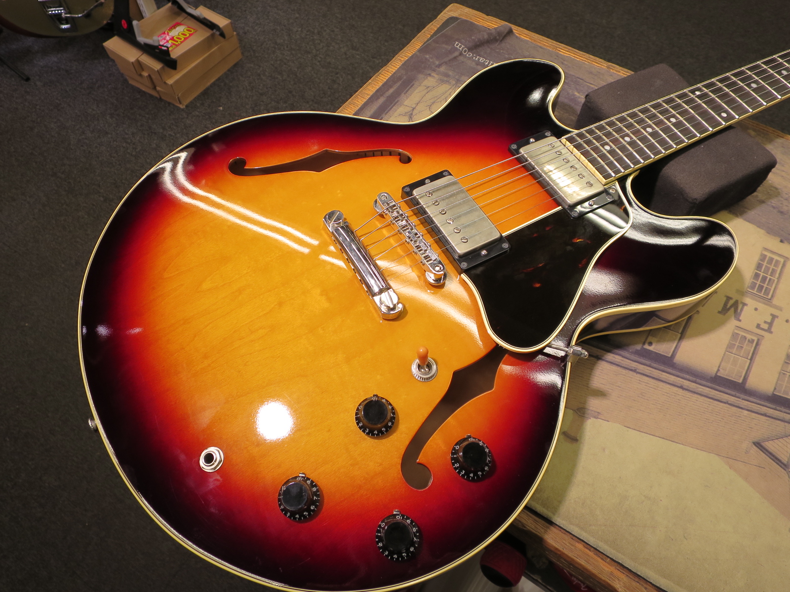 中古】VGのセミアコタイプが入荷！ | イシバシ楽器スタッフブログ