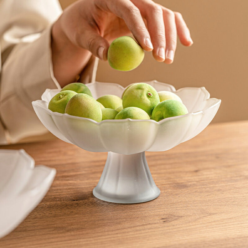 花型 ガラス小鉢 高台 トレー 17cm ガラス 皿 豆皿 浅鉢 蓮の花 菓子皿