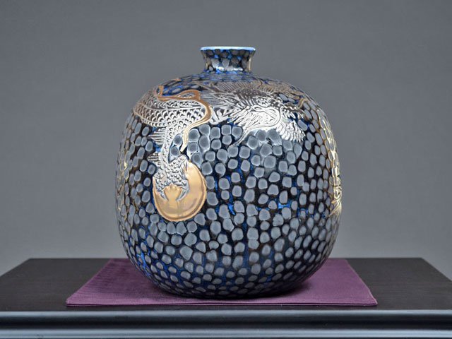 有田焼 円左エ門 金彩鶴首花瓶 東海道五拾三次の図 円左エ門窯