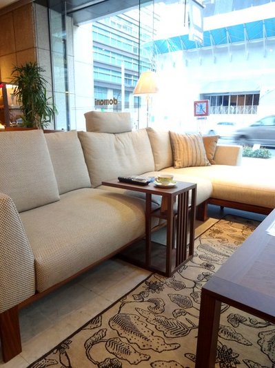 コの字型」テーブル ｜ 「domani／ドマーニ」カリモク家具の最高峰