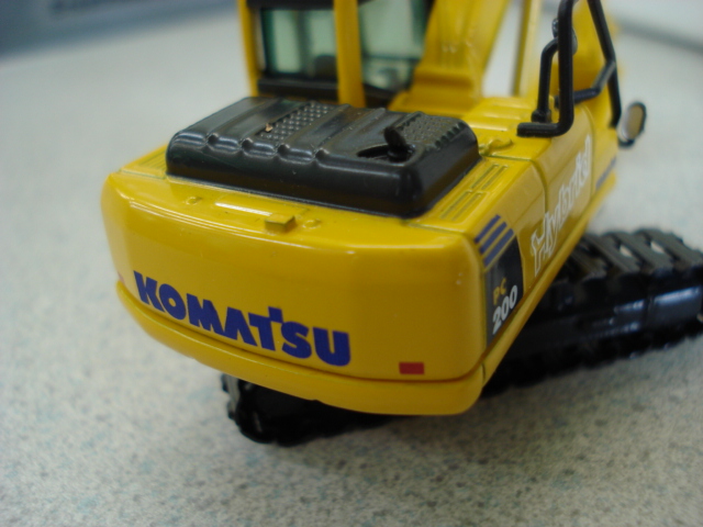 コマツ建機 PC200-8 大隅カッターアタッチメント付き 1/50 コマツ建機