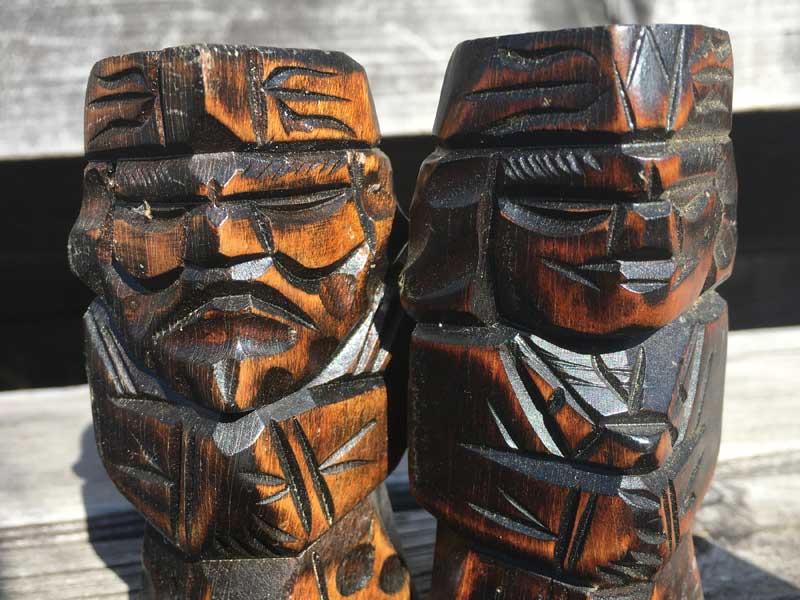 木彫り 農民美術 木端人形 アイヌ 夫婦 小熊 鮭 2体セット アイヌ民族 木