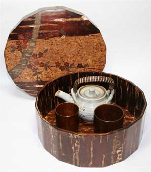 送料無料】秋田角館樺細工（桜皮細工）の茶びつ。山桜の木の皮を使った