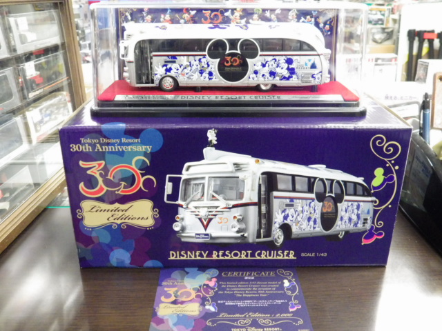 ディズニーリゾートクルーザー 30周年記念 1/43スケール 限定