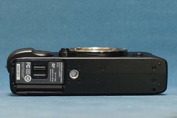 富士フイルム FUJIFILM X-E2の徹底レビュー EVF内蔵ミラーレスカメラ