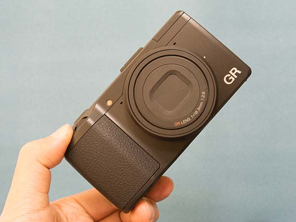RICOH GR コンパクトデジタルカメラ 初代 あいかわらず初代RICOH GRが