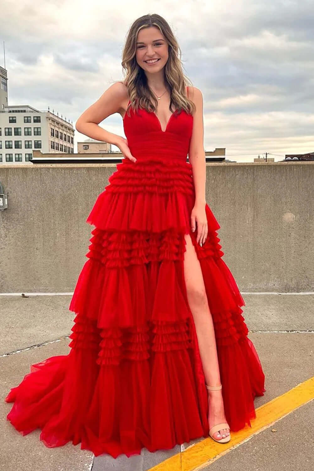 Cheap Red Tulle Prom Dresses 2025 V Neck Spaghetti Straps Long