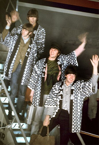 新品未開封】JAL オリジナルはっぴ 法被 復刻版 ビートルズ 希少品