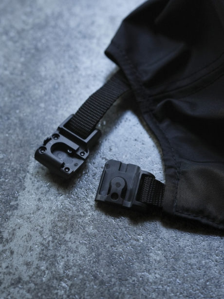 価格に驚くはず！メゾンと全く同じイタリアリモンタのナイロンを採用し