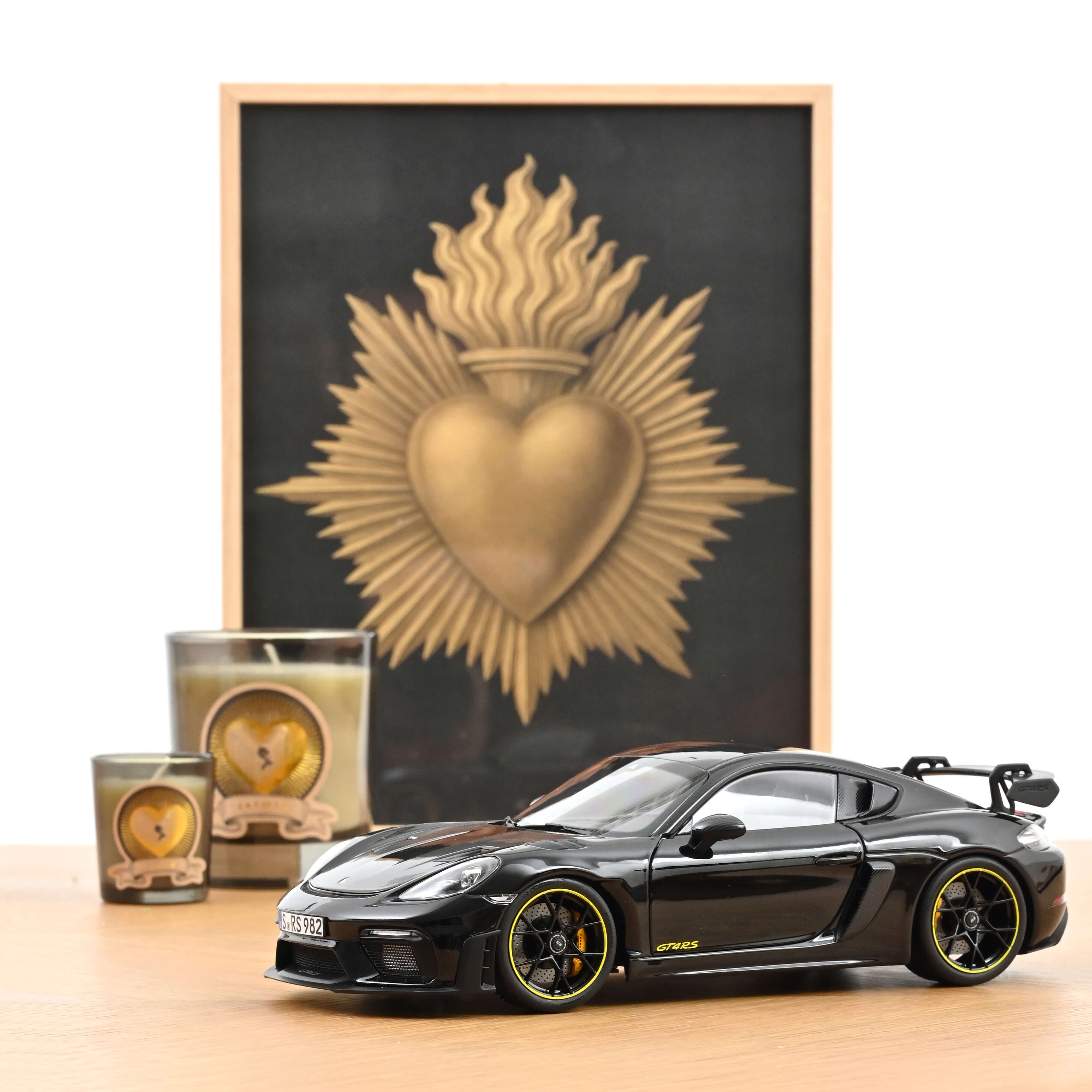 Porsche Cayman GT4 RS w/Weissach Pack 2023 Black 1:18 - 300pcs – Norev