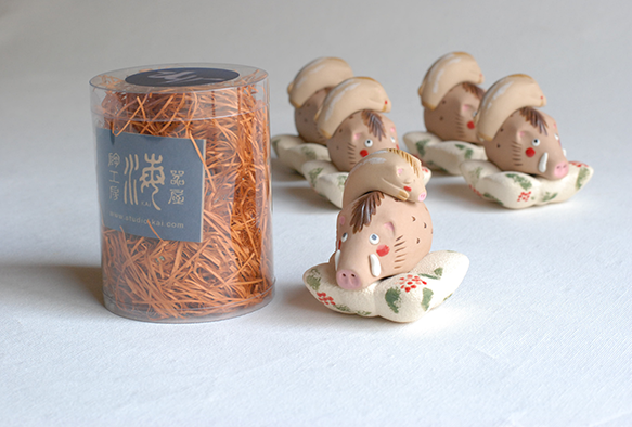 2019干支「亥」ウリ坊とイノシシ父さん 器屋 海