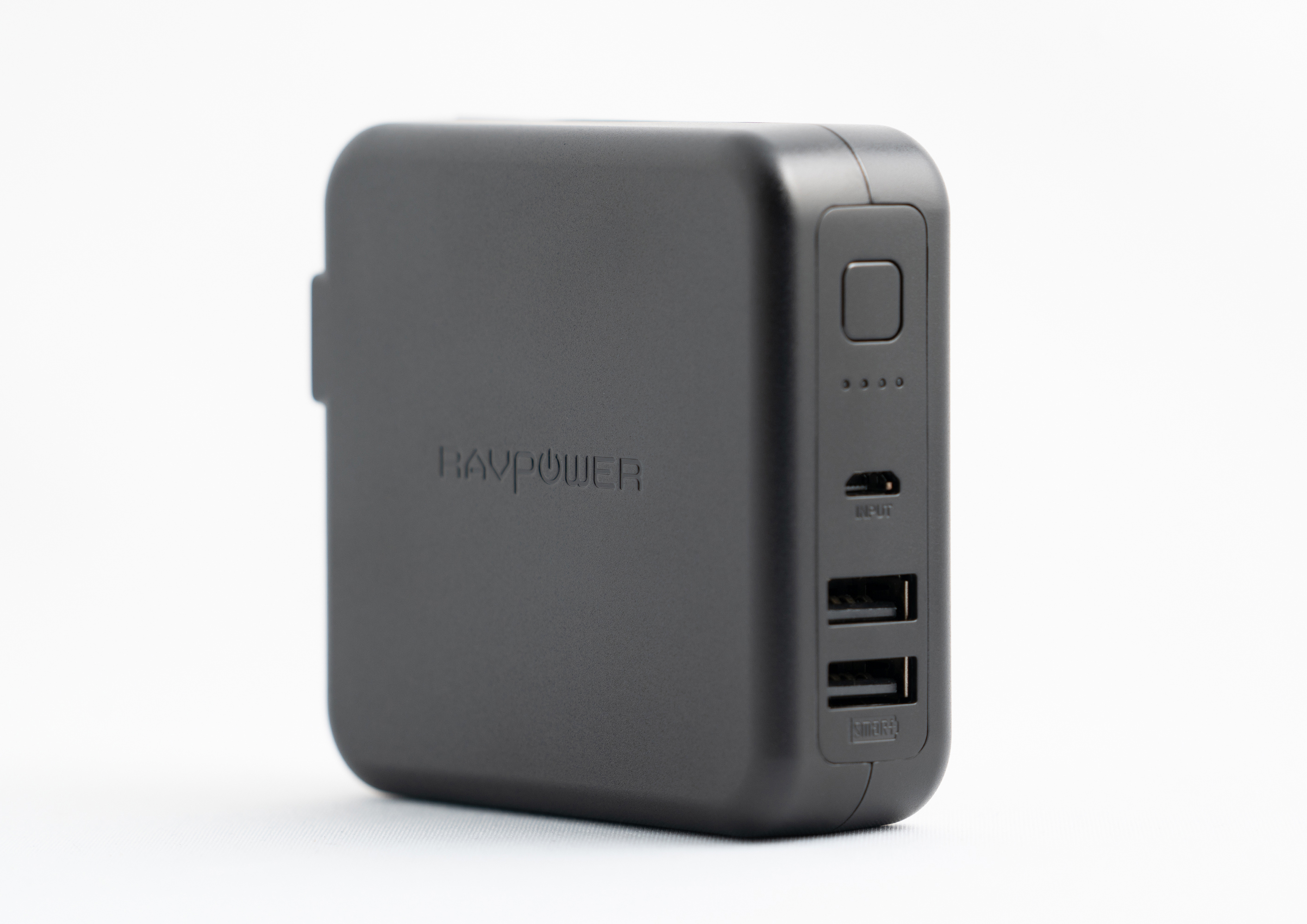 RAVPower】AC充電機能搭載モバイルバッテリー