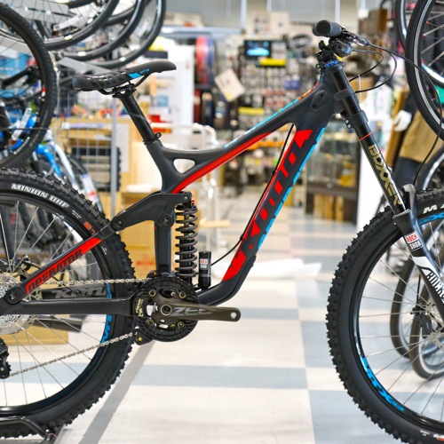 カーボンダウンヒルバイク超特価】KONAオペレーターで常設コースへ