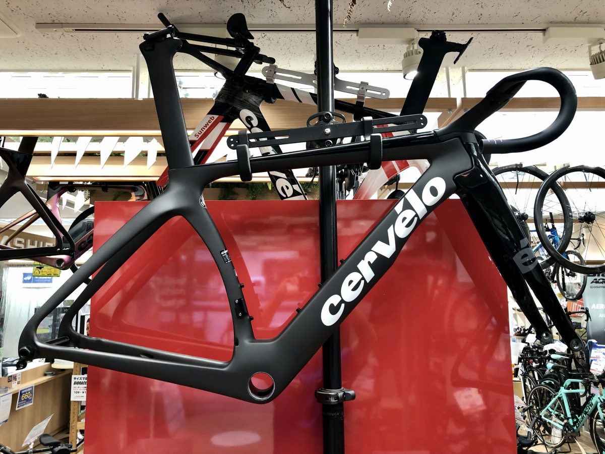 シンプルイズベスト！！空力最強マシーンCERVELO 2022 S5 DISC F/S