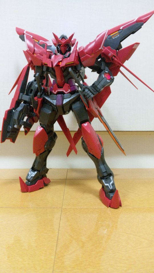 MG 1/100 MG ガンダム エクシアダークマター 改修塗装済み完成品 1⁄100