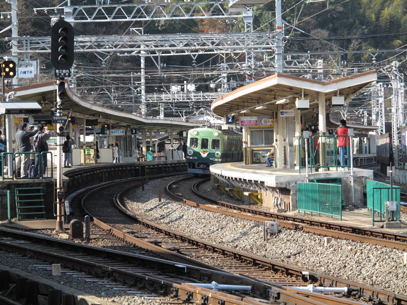 京阪電車1900系車両1924号車車外切り抜き番号板