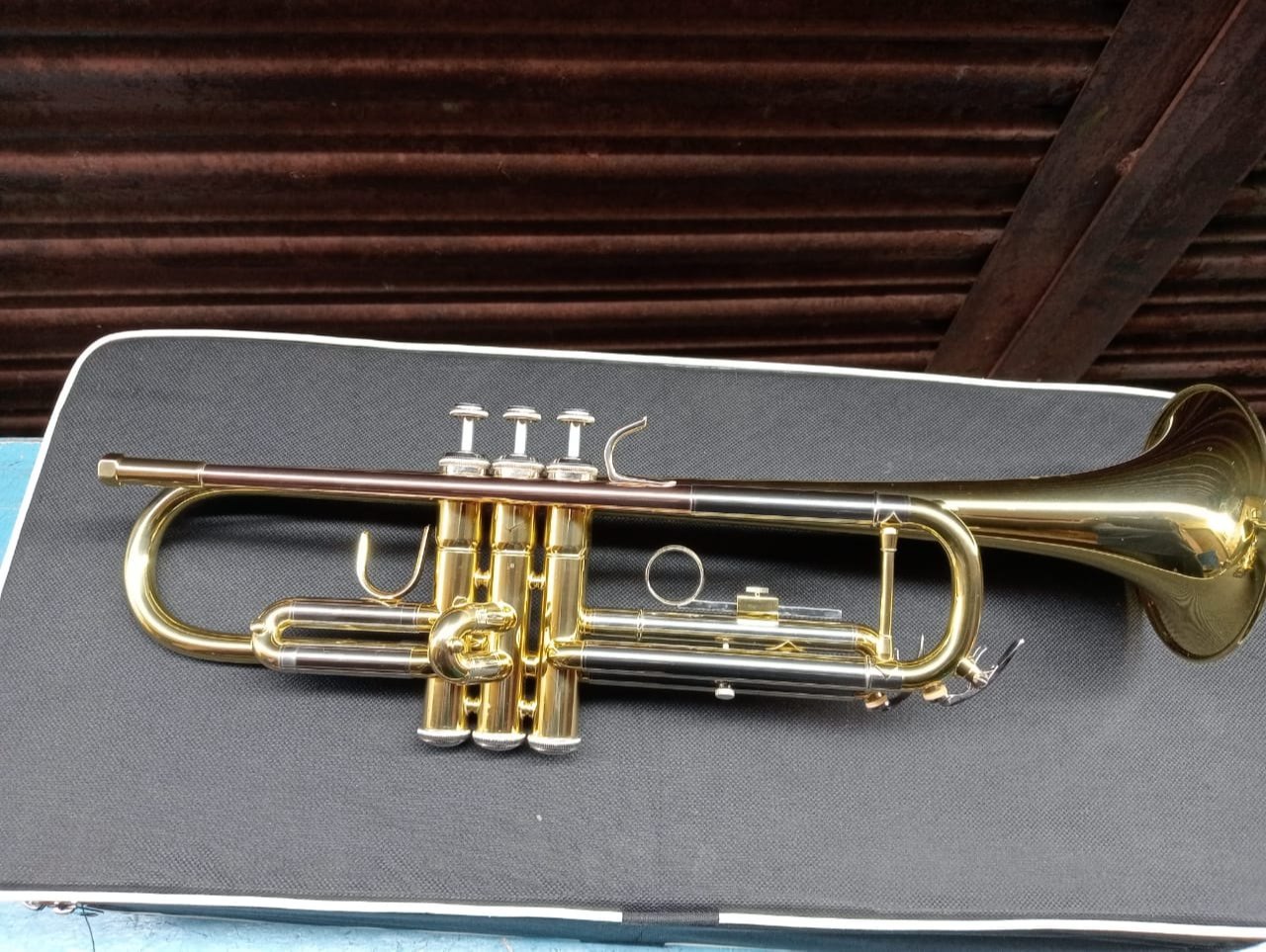 YAMAHA トランペット YTR2321