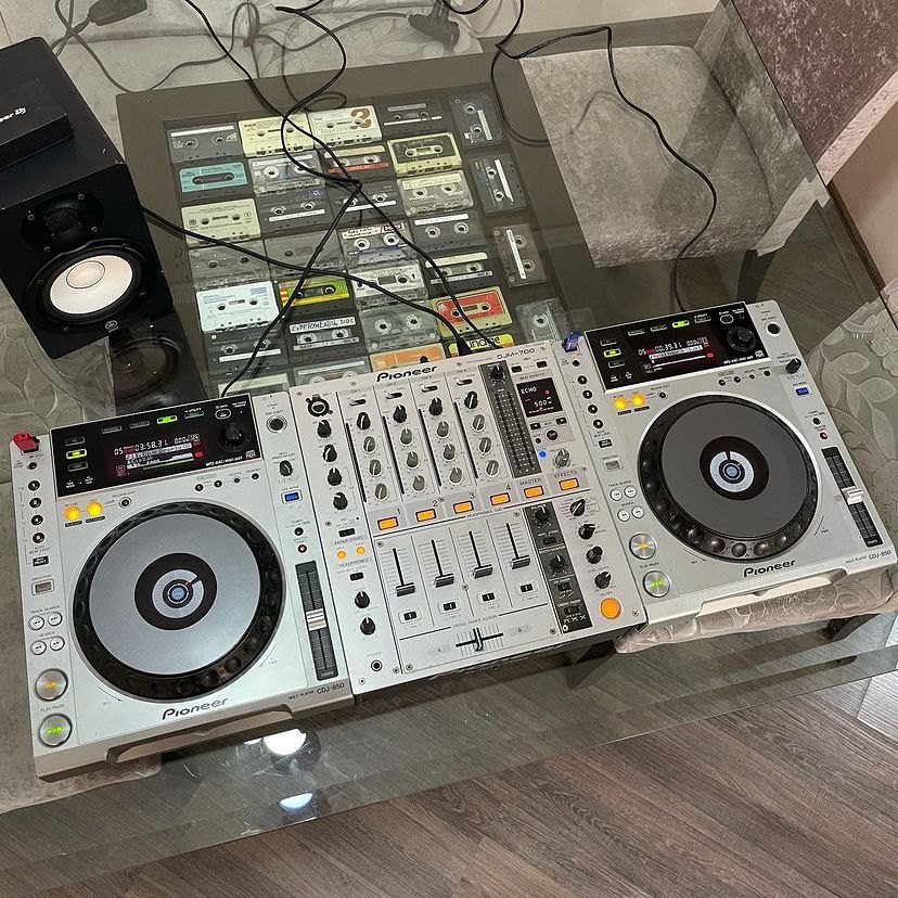 さ*ち様 Pioneer DJM-700 & 2x CDJ-850 セット さ*ち様 Pioneer DJM