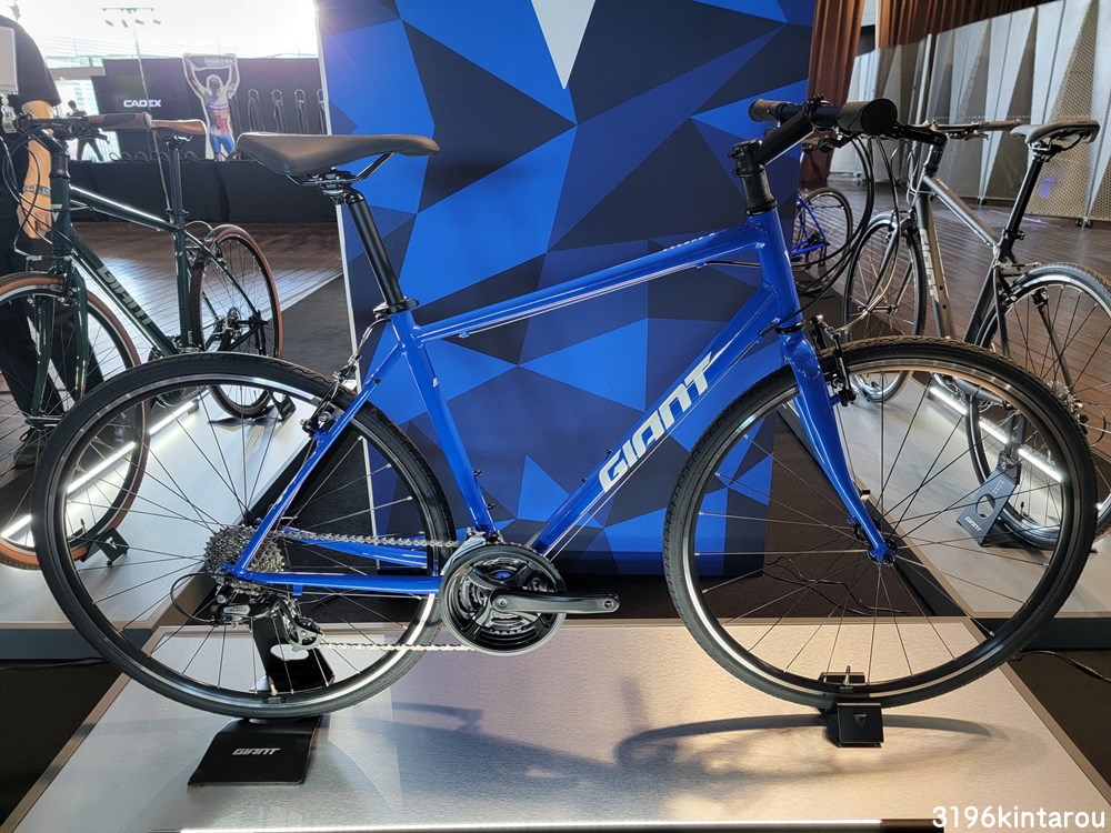 GIANT ESCAPE R3 ジャイアント エスケープ クロスバイク ブルー GIANT