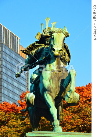 値下げ木彫小楠公御学行時像楠正成像作者読めません