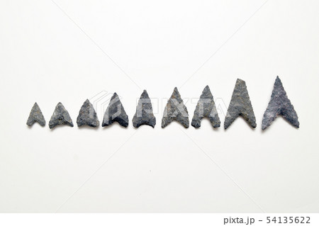 縄文時代の石器 石鏃 矢じりの写真素材 [54135622] - PIXTA 石器 矢尻