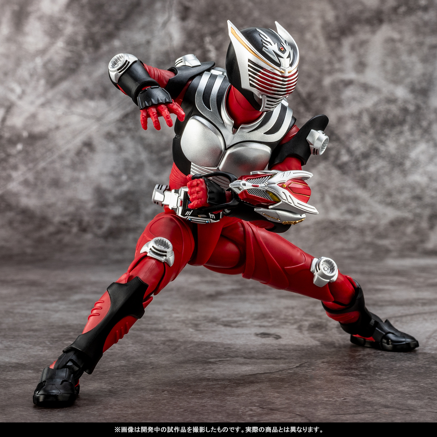 真骨彫製法 SHFiguars 仮面ライダー龍騎 誰かを守るためだけに変身