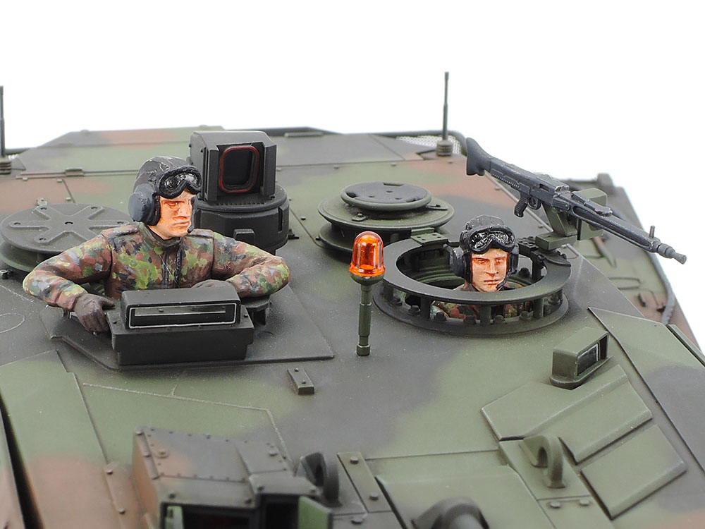 1/35 ドイツ連邦軍主力戦車 レオパルト2 A6: スケールモデル｜TAMIYA