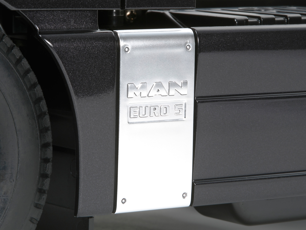 1/14RC トレーラーヘッド MAN TGX 26. 540 6×4 XLX フルオペレーション