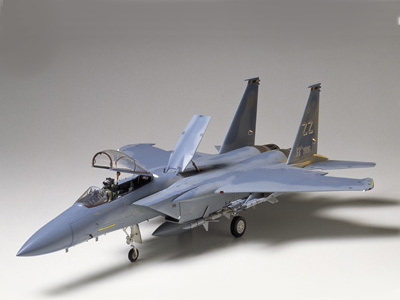 1/32 マクダネル・ダグラス F-15C イーグル: スケールモデル｜TAMIYA