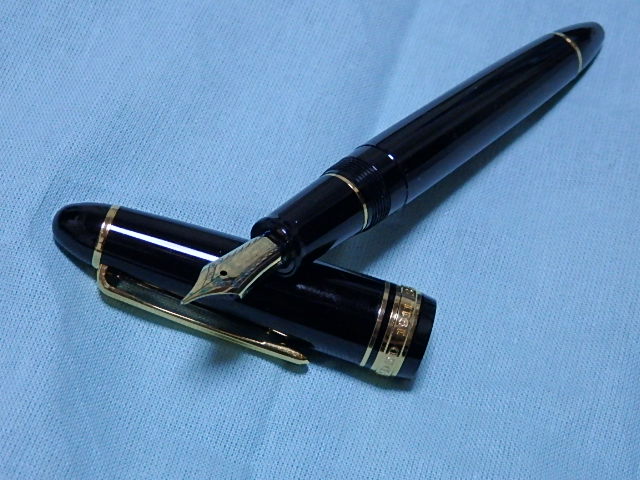 プロフィット21はオーソドックスなデザインですがいい書き味の万年筆