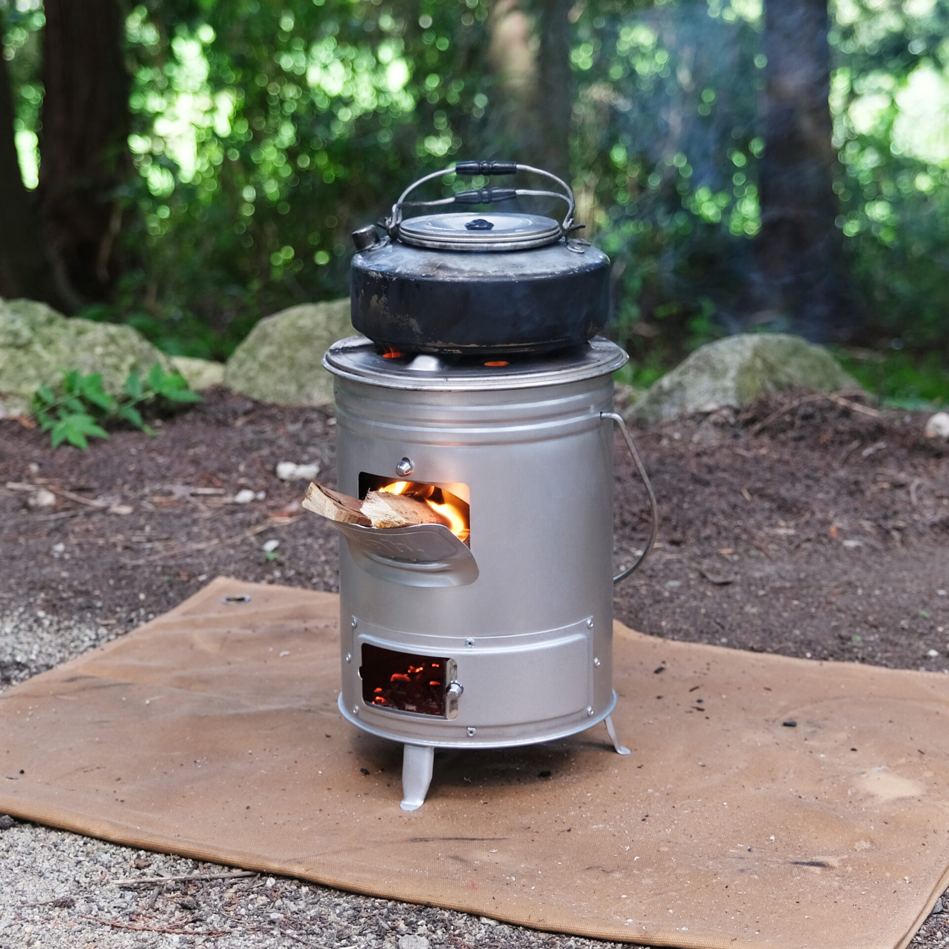 円筒型ガスストーブ やかんお付けします 円筒型ガスストーブ やかんお