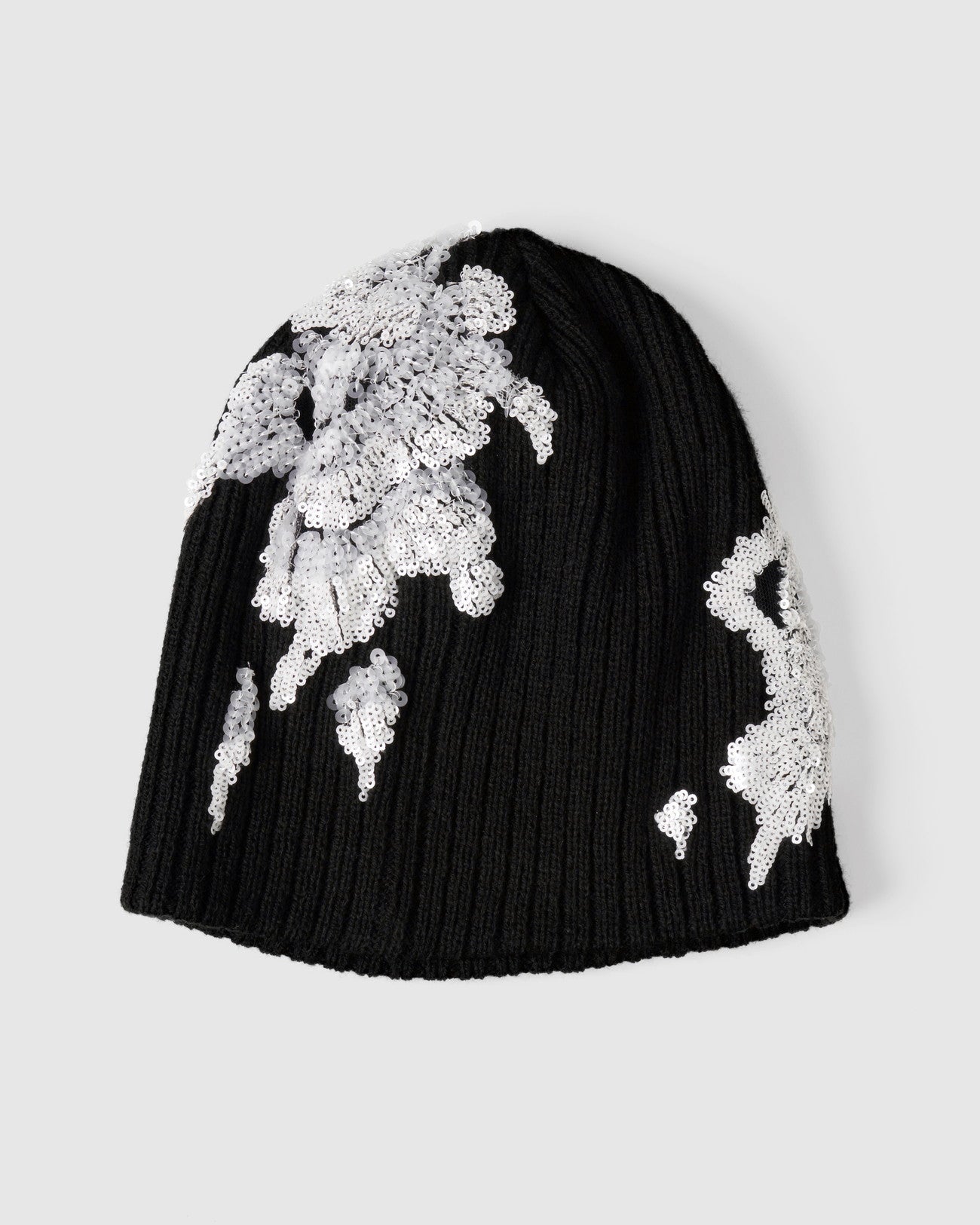 snow piles up beanie Black【Delivery in February 2025