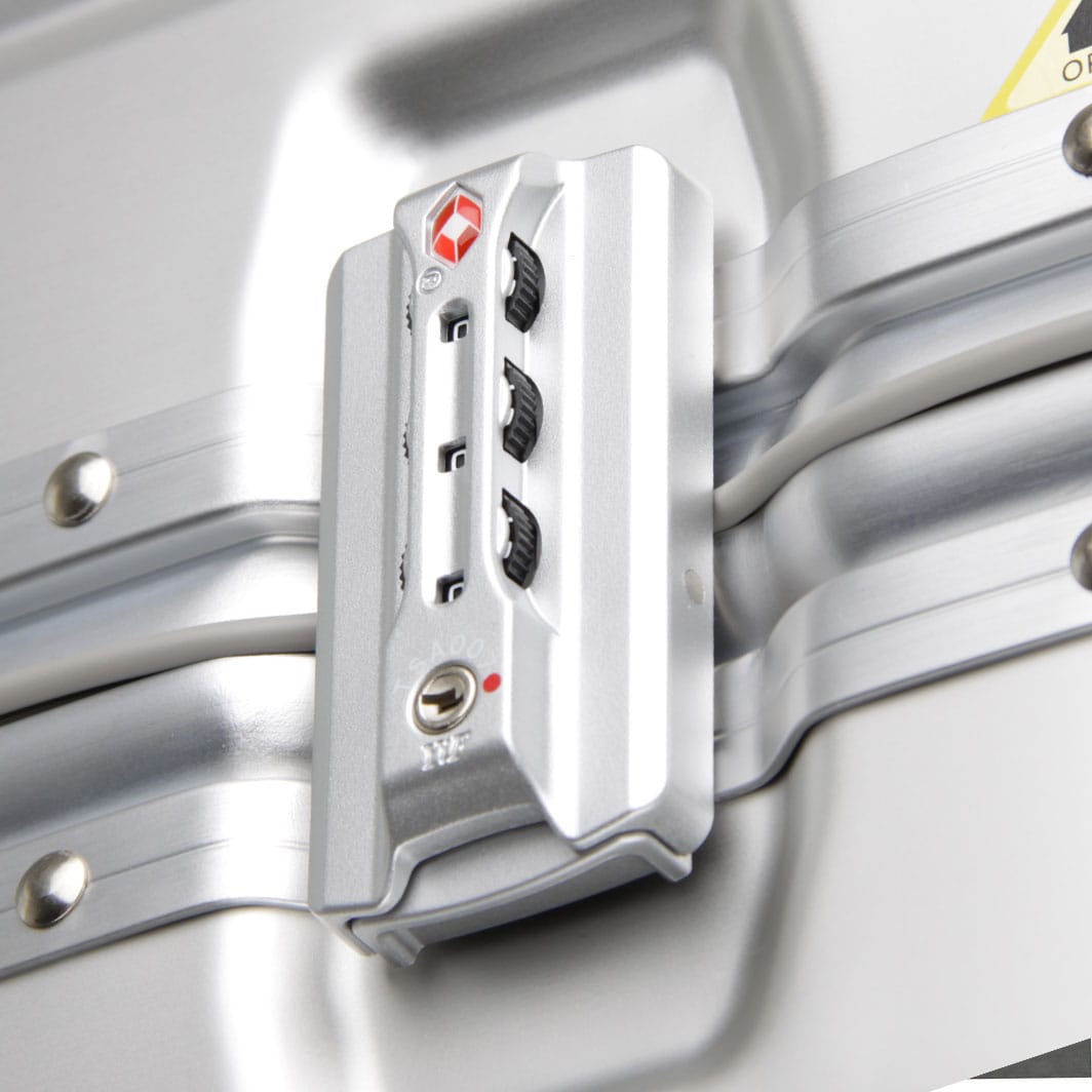 1510 | LEGEND WALKER | スーツケース | T&S