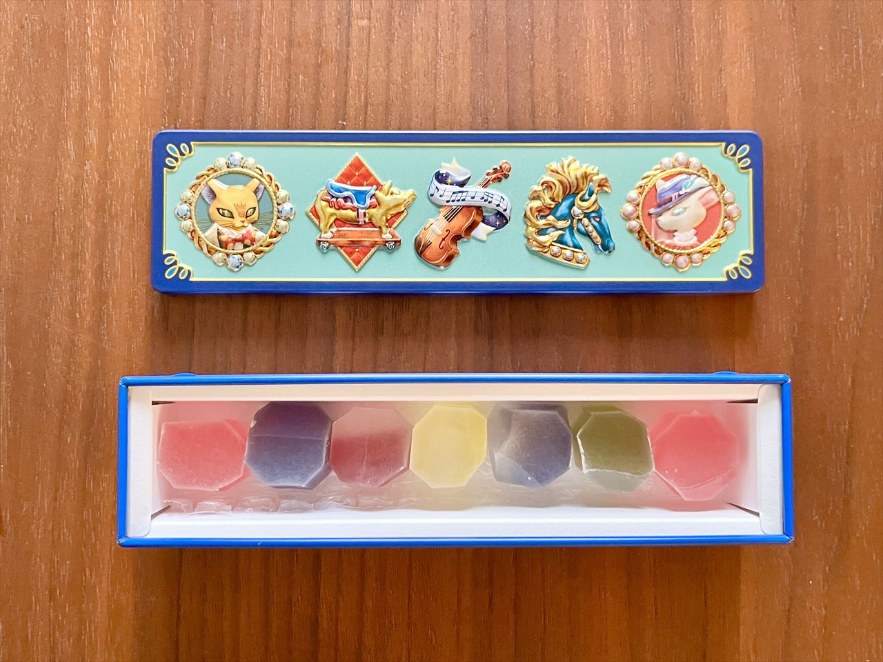 ジブリパーク耳をすませばビジュー缶