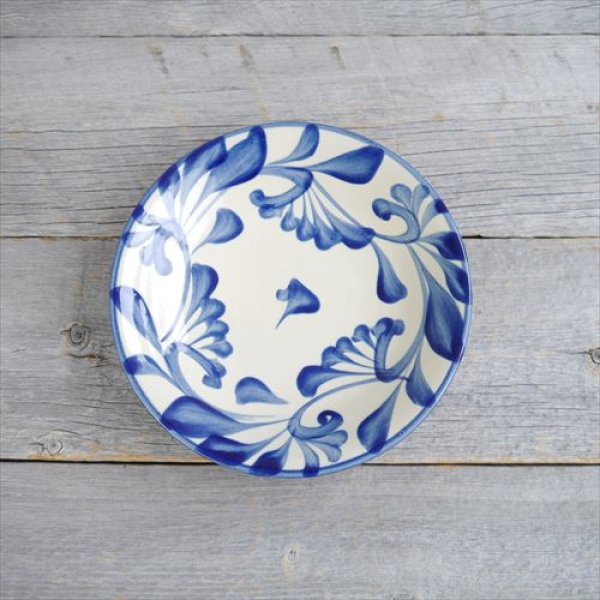 沖縄/やちむん/陶眞窯/7寸皿/コバルト唐草/Φ22 X H4 - テーブルライフ
