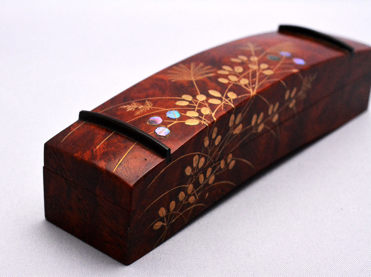 茶道具 「香合 琴」 松田眞扶 越前漆器 – Takumi Japan