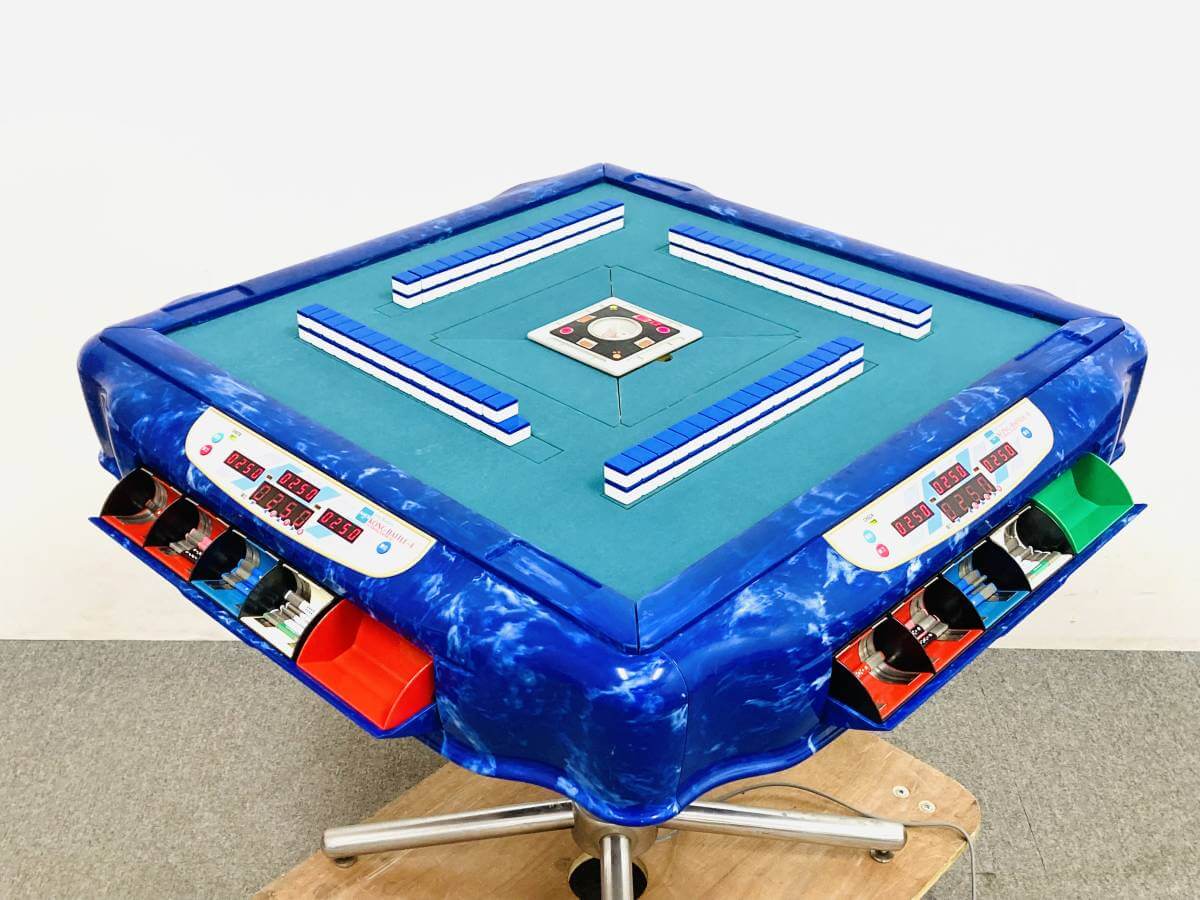 3人麻雀用築牌(牌山)押出機「ゴッドハンド2」と「牌プッシュPro」の