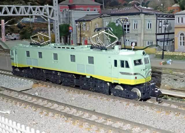 KATOのEF58＆スハ44系「青大将」（初代モデル）: 光山市交通局のブログです