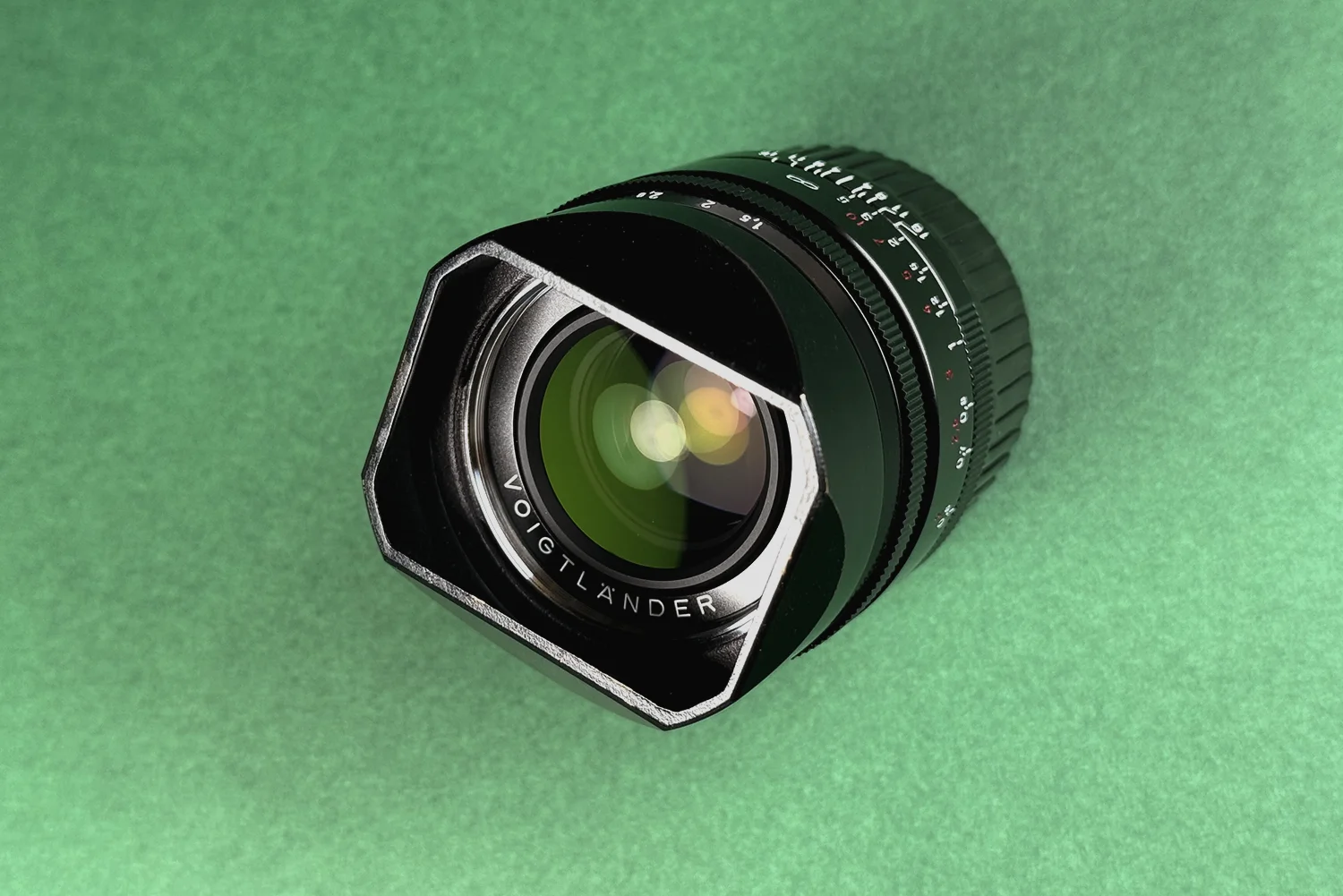Voigtlander Nokton 35mm f/1.5 ASPH VM - Why the Hood Steals the
